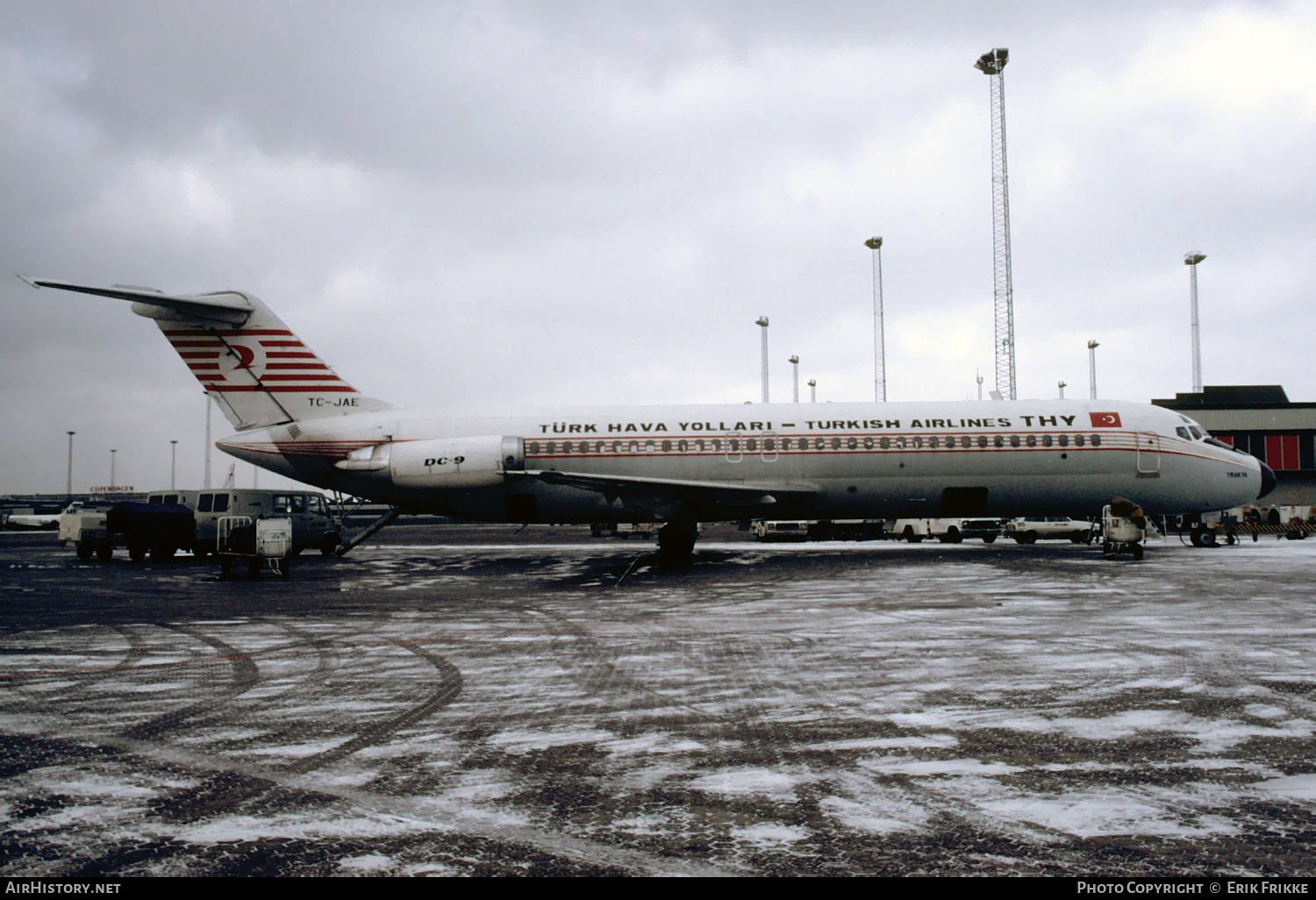 Aircraft Photo of TC-JAE | McDonnell Douglas DC-9-32 | THY Türk Hava Yolları - Turkish Airlines | AirHistory.net #360062