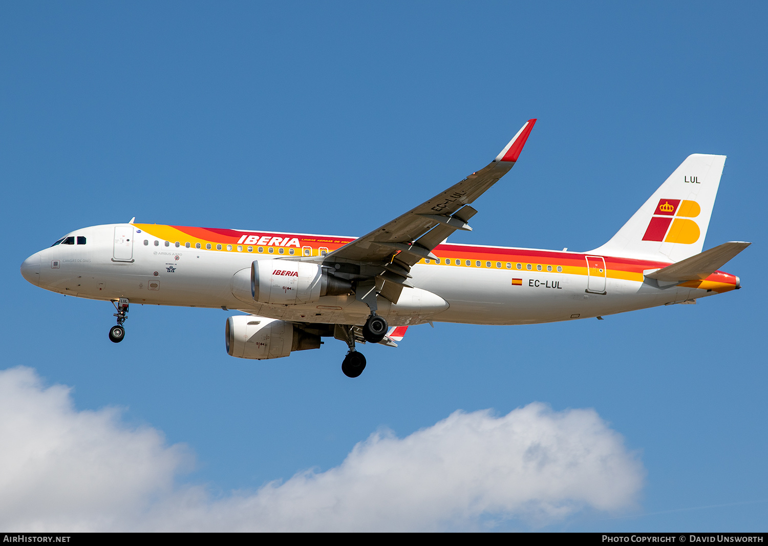 Aircraft Photo of EC-LUL | Airbus A320-216 | Iberia | AirHistory.net #360075