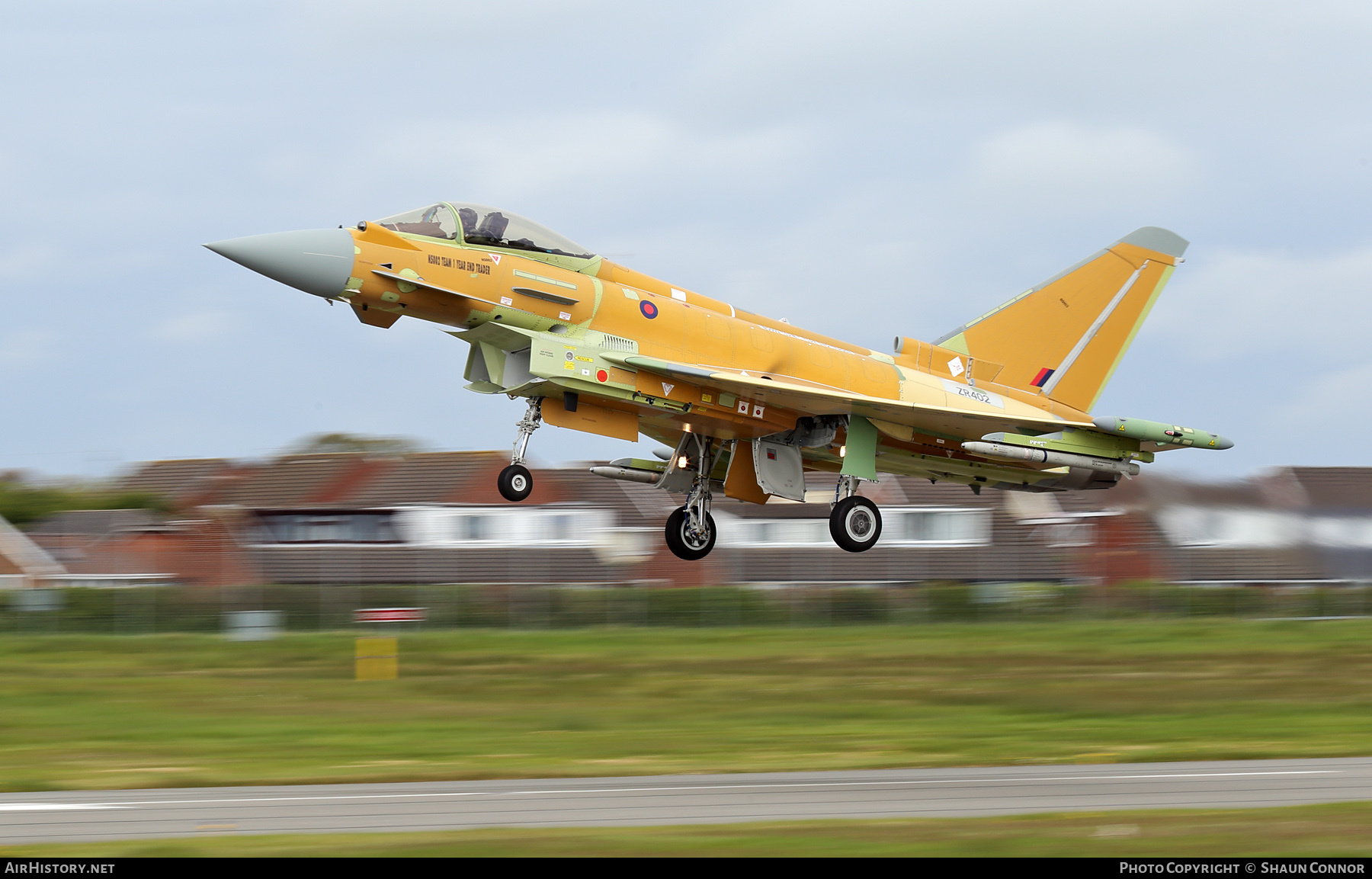 Aircraft Photo of ZR402 | Eurofighter EF-2000 Typhoon | UK - Air Force | AirHistory.net #360156