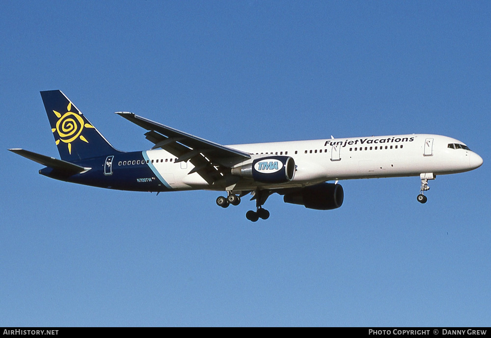 Aircraft Photo of N708TW | Boeing 757-231 | Funjet Vacations | AirHistory.net #360161