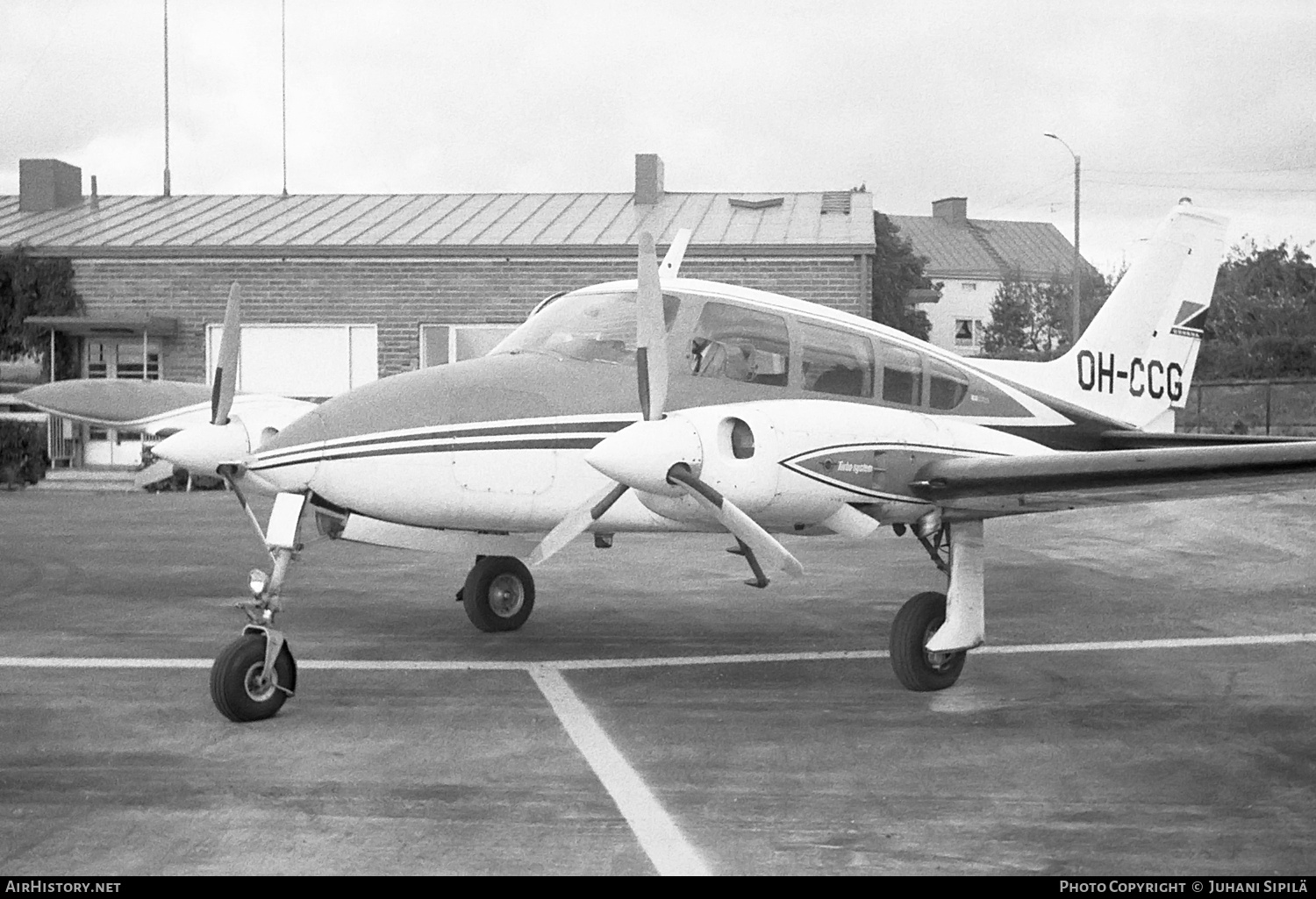 Aircraft Photo of OH-CCG | Cessna 320E Executive Skyknight | AirHistory.net #360551