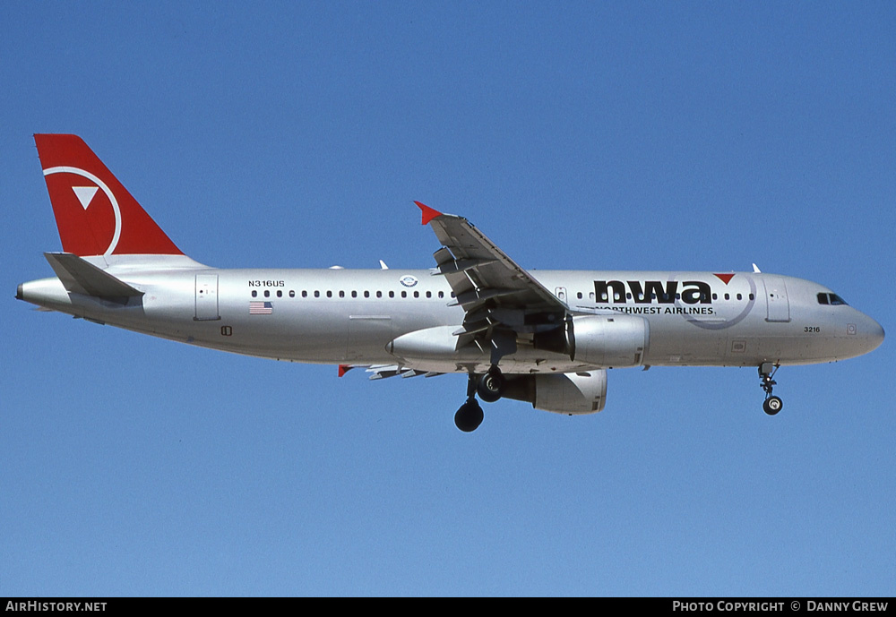 Aircraft Photo of N316US | Airbus A320-211 | Northwest Airlines | AirHistory.net #360557