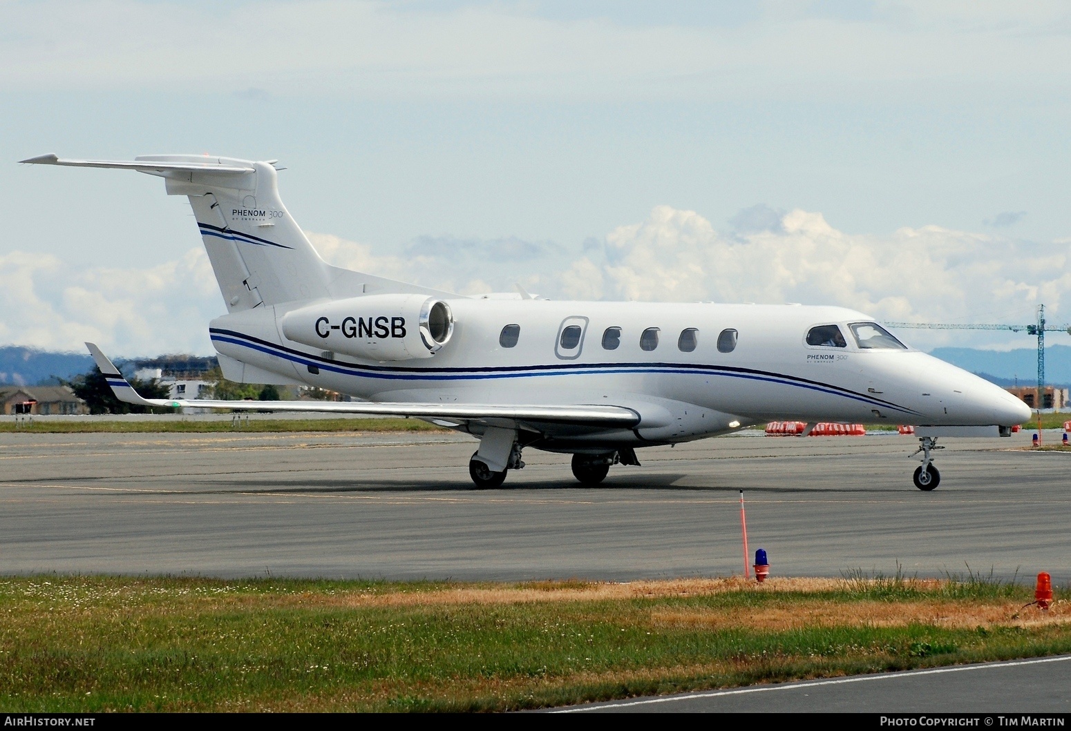 Aircraft Photo of C-GNSB | Embraer EMB-505 Phenom 300 | AirHistory.net #360573