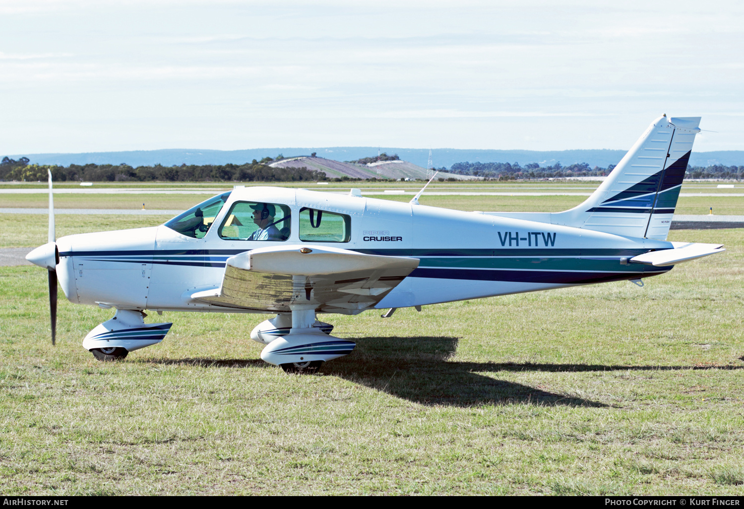 Aircraft Photo of VH-ITW | Piper PA-28-140 Cherokee Cruiser | AirHistory.net #360626