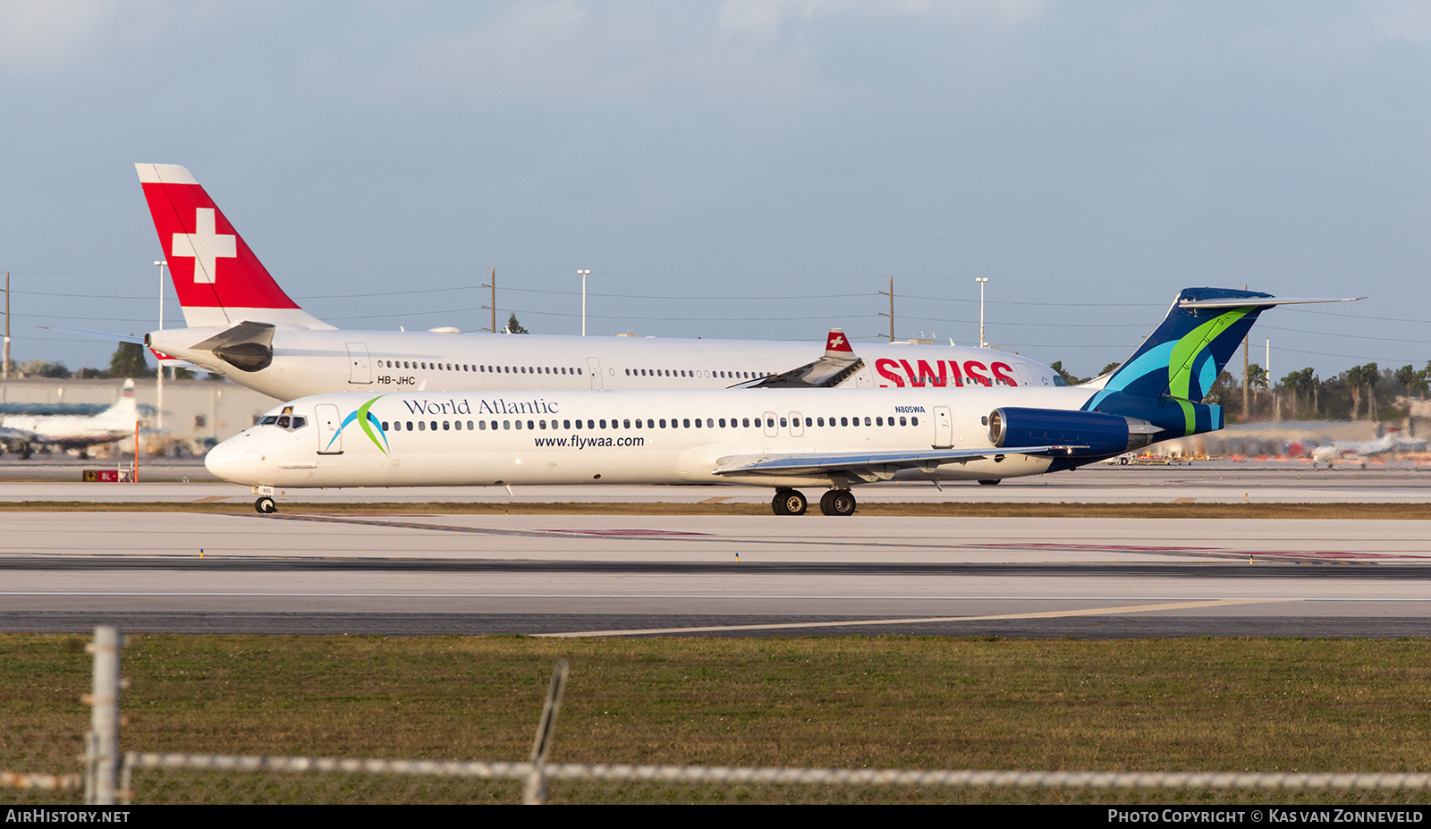 Aircraft Photo of N805WA | McDonnell Douglas MD-83 (DC-9-83) | World Atlantic Airlines | AirHistory.net #360795