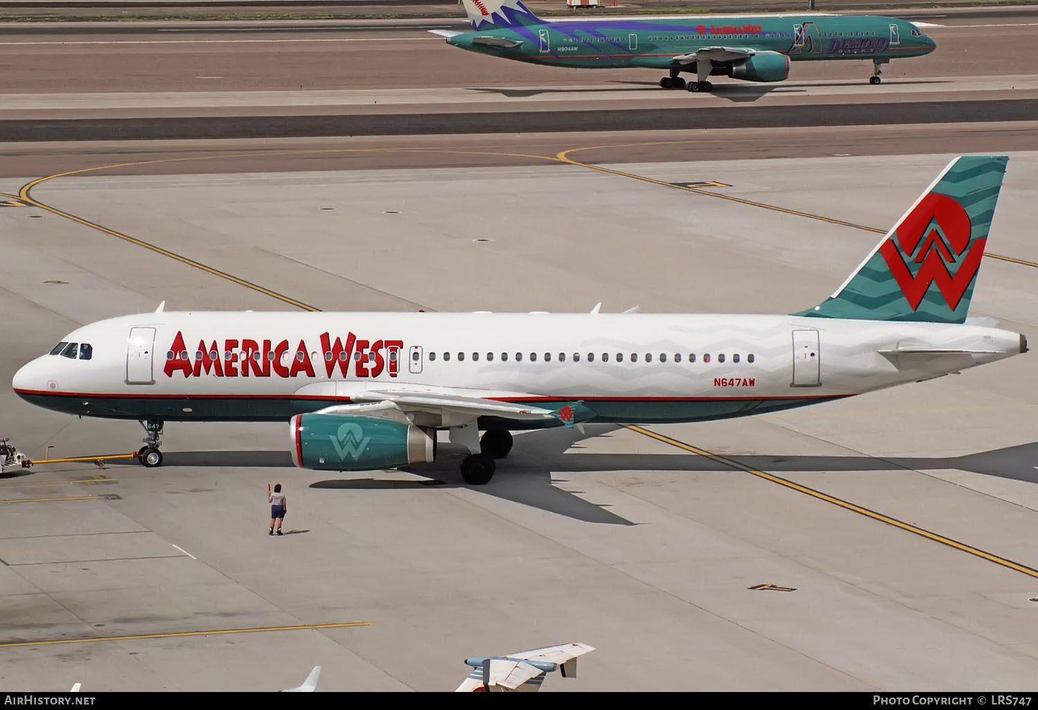Aircraft Photo of N647AW | Airbus A320-232 | America West Airlines | AirHistory.net #360797
