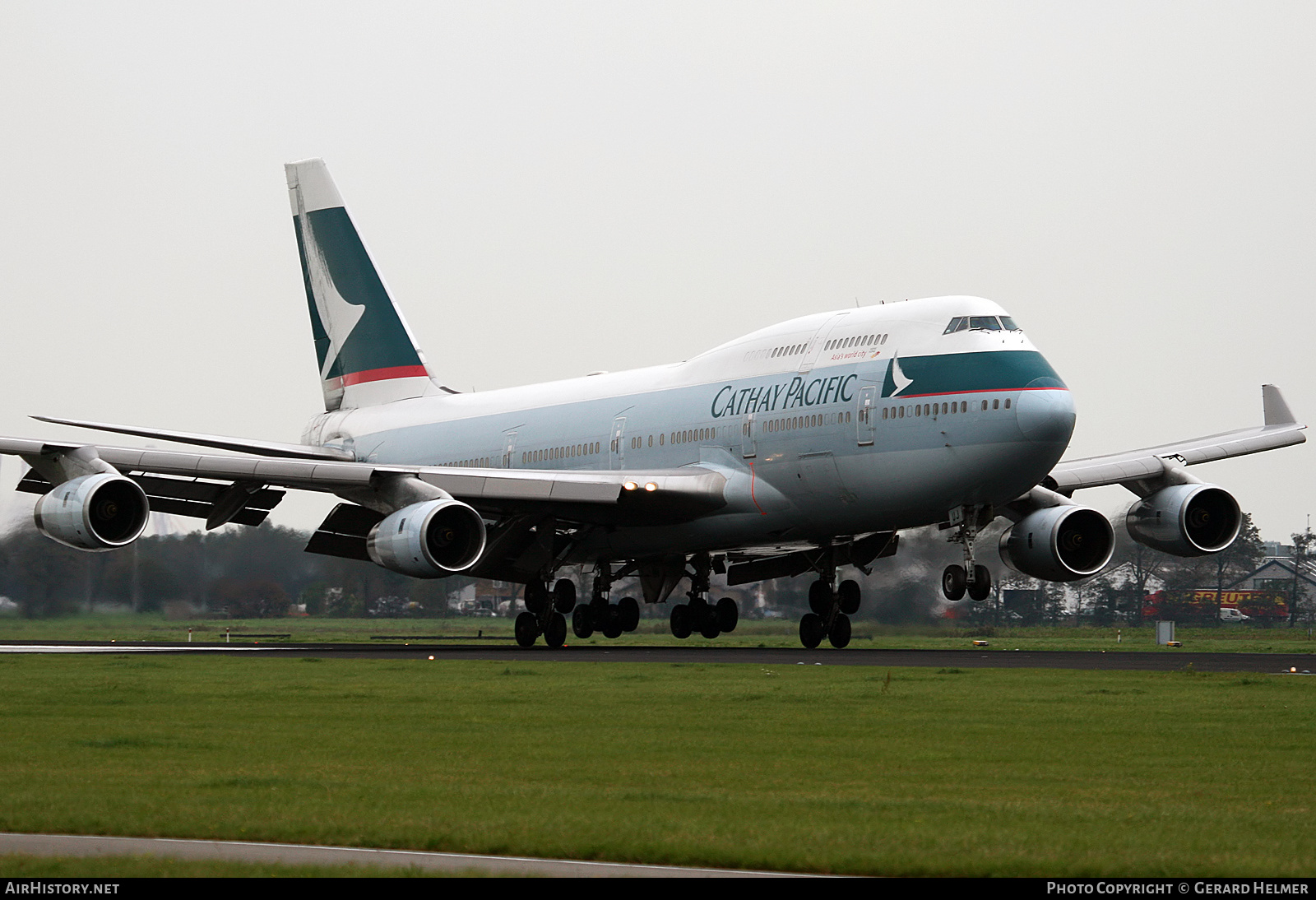 Aircraft Photo of B-HUJ | Boeing 747-467 | Cathay Pacific Airways | AirHistory.net #360858