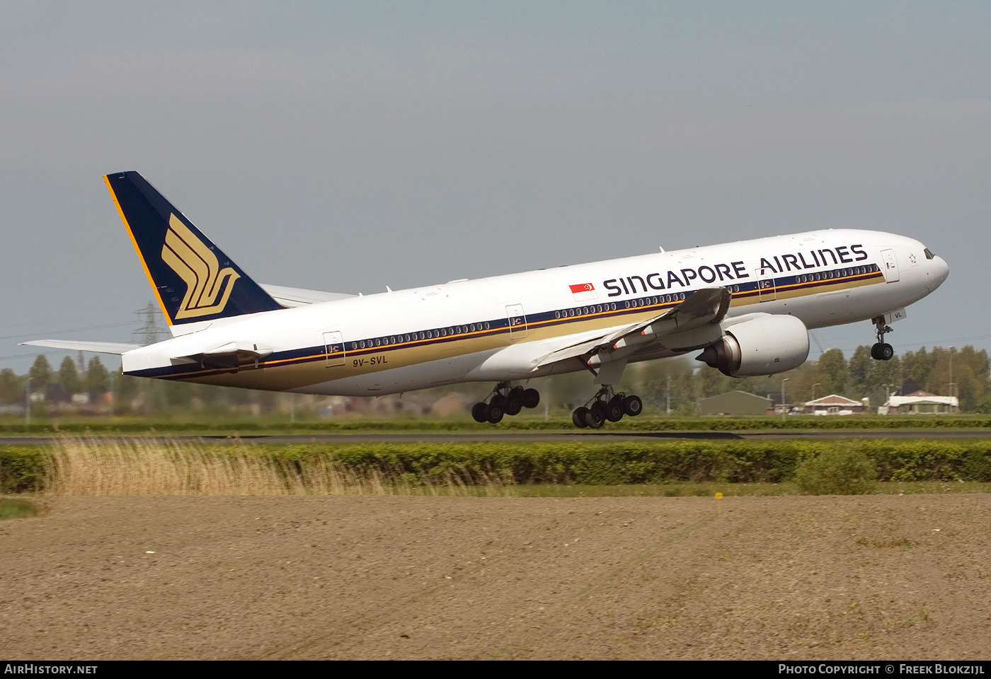 Aircraft Photo of 9V-SVL | Boeing 777-212/ER | Singapore Airlines | AirHistory.net #360878