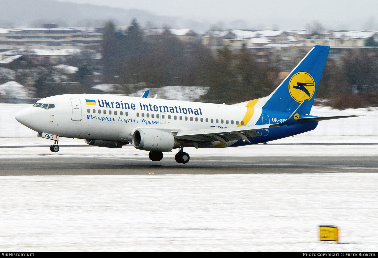 Aircraft Photo of UR-GBC | Boeing 737-5L9 | Ukraine International Airlines | AirHistory.net #360884