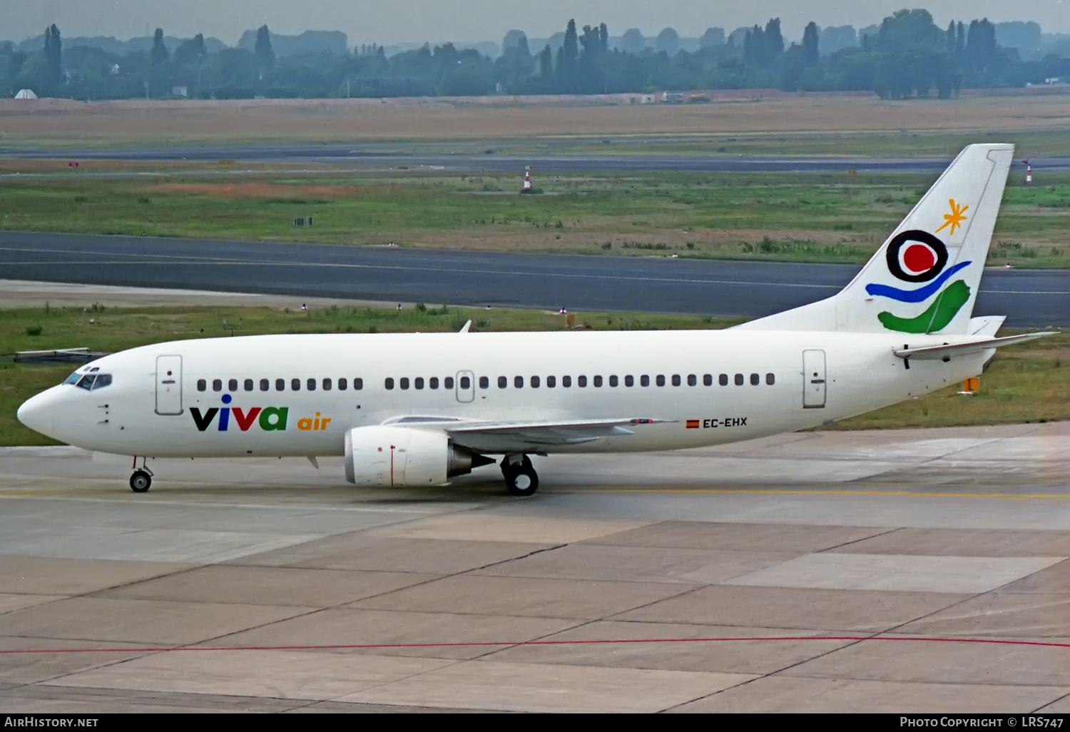 Aircraft Photo of EC-EHX | Boeing 737-3A4 | Viva Air | AirHistory.net #360908