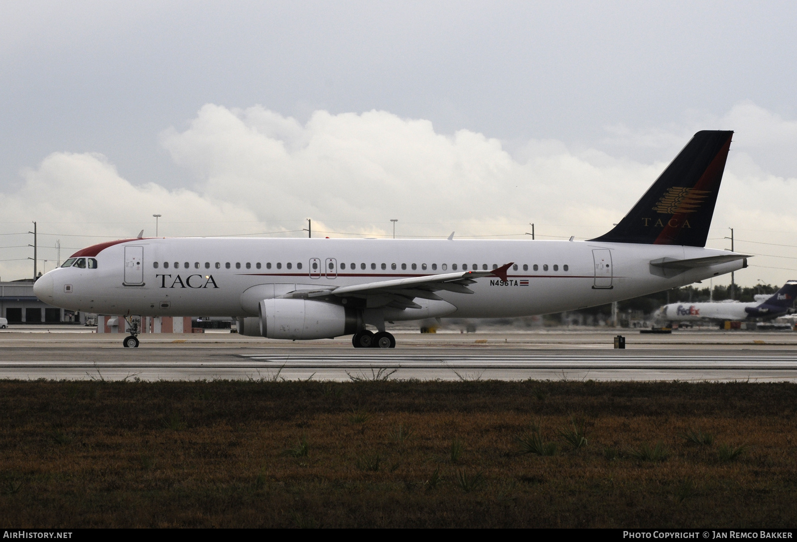 Aircraft Photo of N496TA | Airbus A320-233 | TACA - Transportes Aéreos Centro Americanos | AirHistory.net #360952