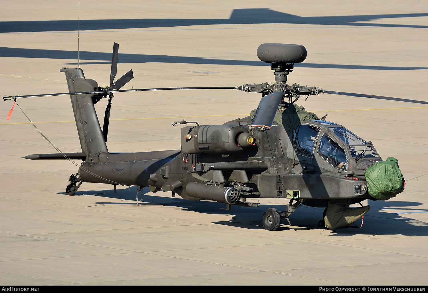 Aircraft Photo of ZJ224 | Westland WAH-64D Longbow Apache AH1 | UK - Army | AirHistory.net #360970