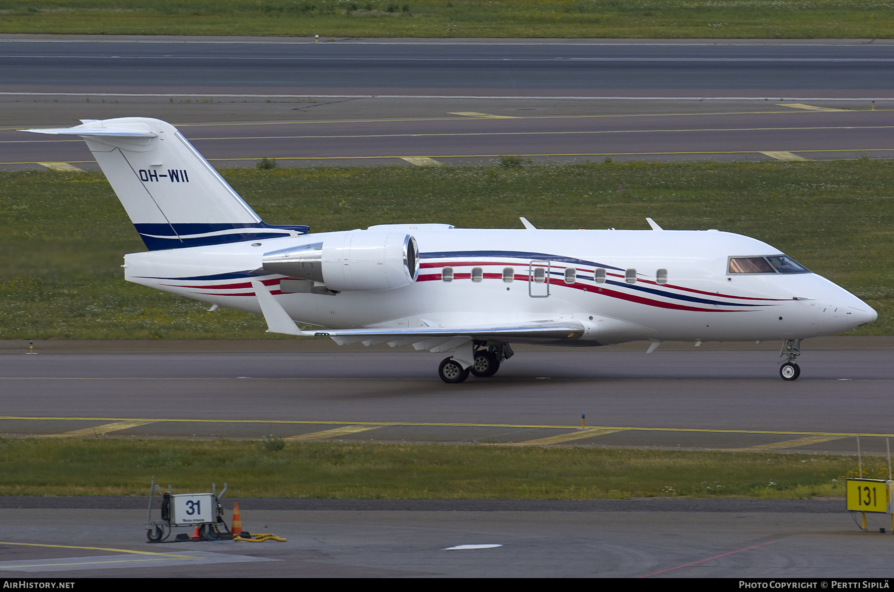 Aircraft Photo of OH-WII | Bombardier Challenger 604 (CL-600-2B16) | AirHistory.net #361189