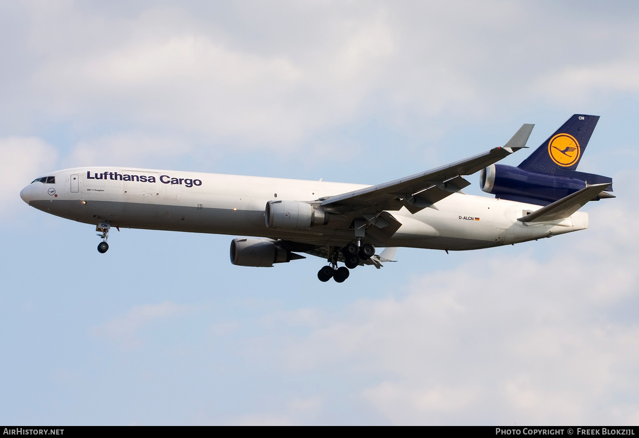 Aircraft Photo of D-ALCN | McDonnell Douglas MD-11F | Lufthansa Cargo | AirHistory.net #361275