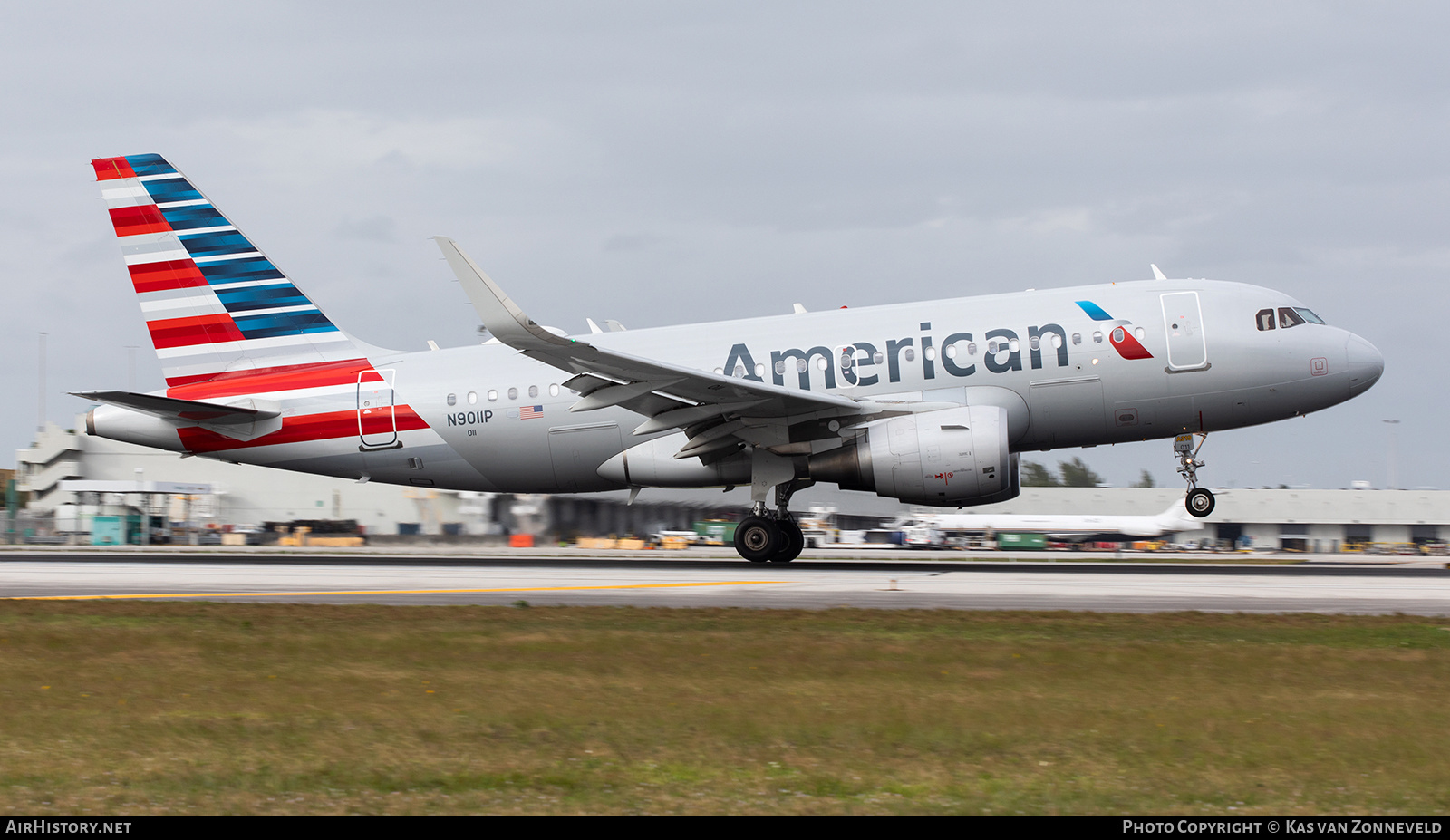 Aircraft Photo of N9011P | Airbus A319-115 | American Airlines | AirHistory.net #361385