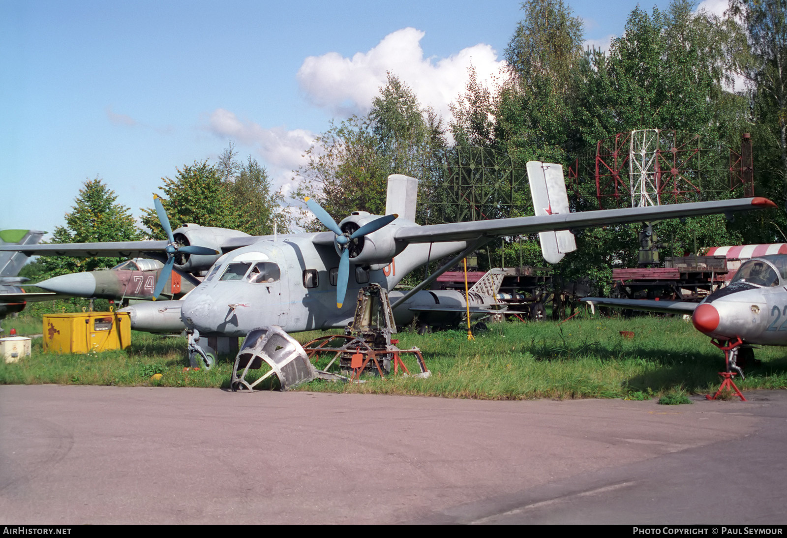 Aircraft Photo of 01 red | Antonov An-14A | Soviet Union - Air Force | AirHistory.net #361400