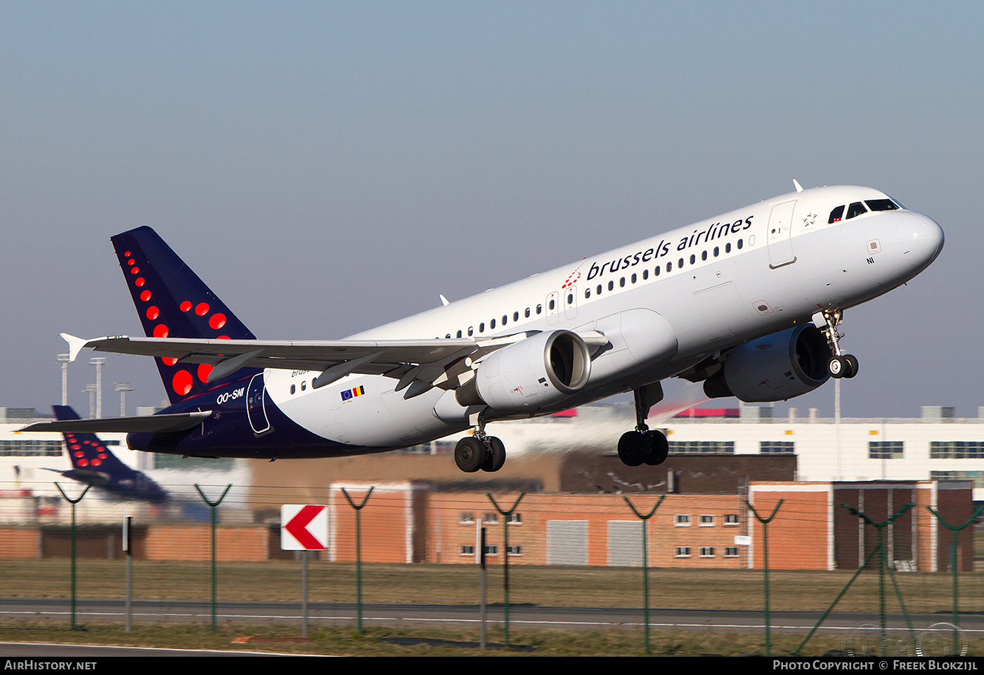 Aircraft Photo of OO-SNI | Airbus A320-214 | Brussels Airlines | AirHistory.net #361476