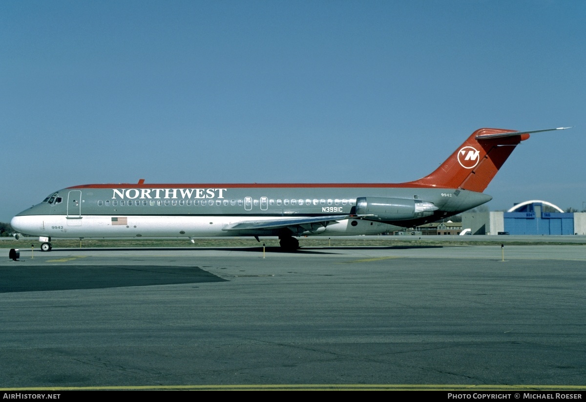 Aircraft Photo of N3991C | McDonnell Douglas DC-9-32 | Northwest Airlines | AirHistory.net #361477
