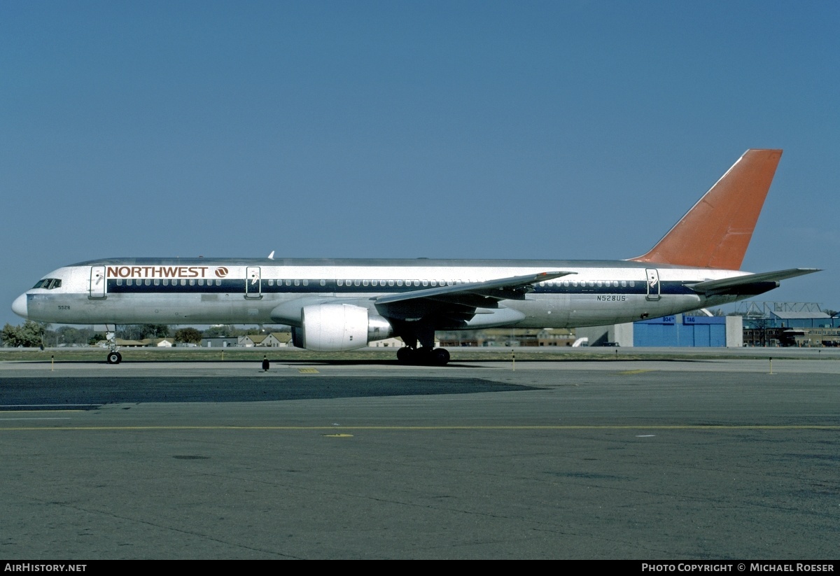 Aircraft Photo of N528US | Boeing 757-251 | Northwest Airlines | AirHistory.net #361504
