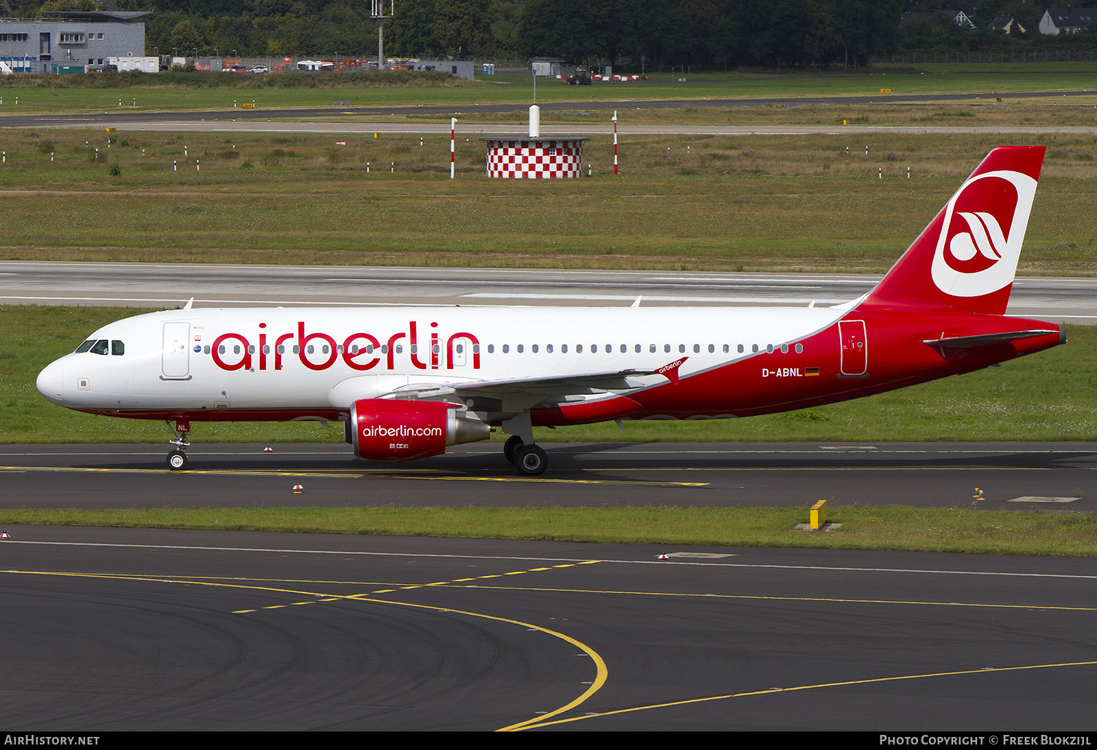 Aircraft Photo of D-ABNL | Airbus A320-214 | Air Berlin | AirHistory.net #361510