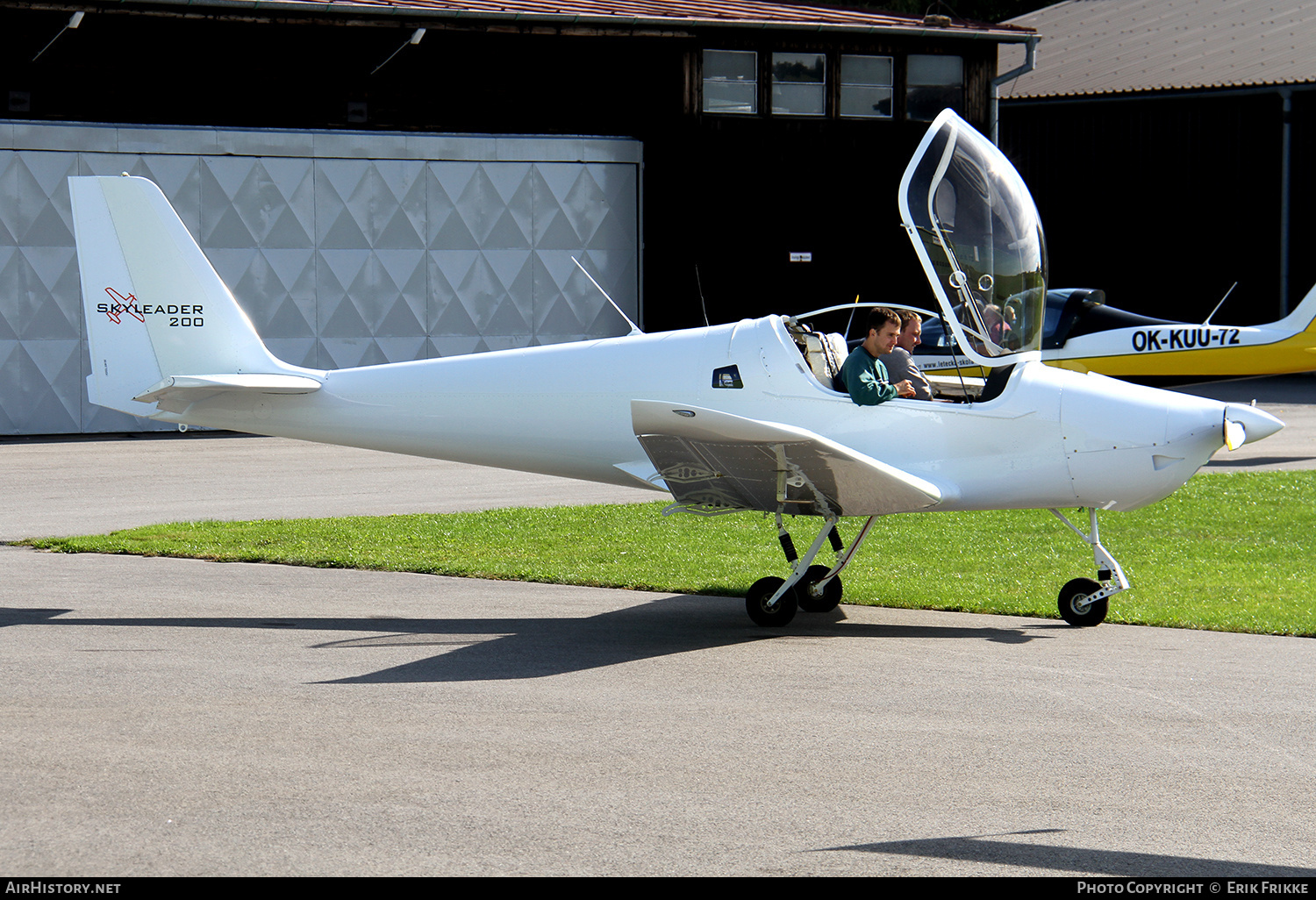 Aircraft Photo of UNMARKED | Jihlavan KP-2U Skyleader 200 | AirHistory.net #361565