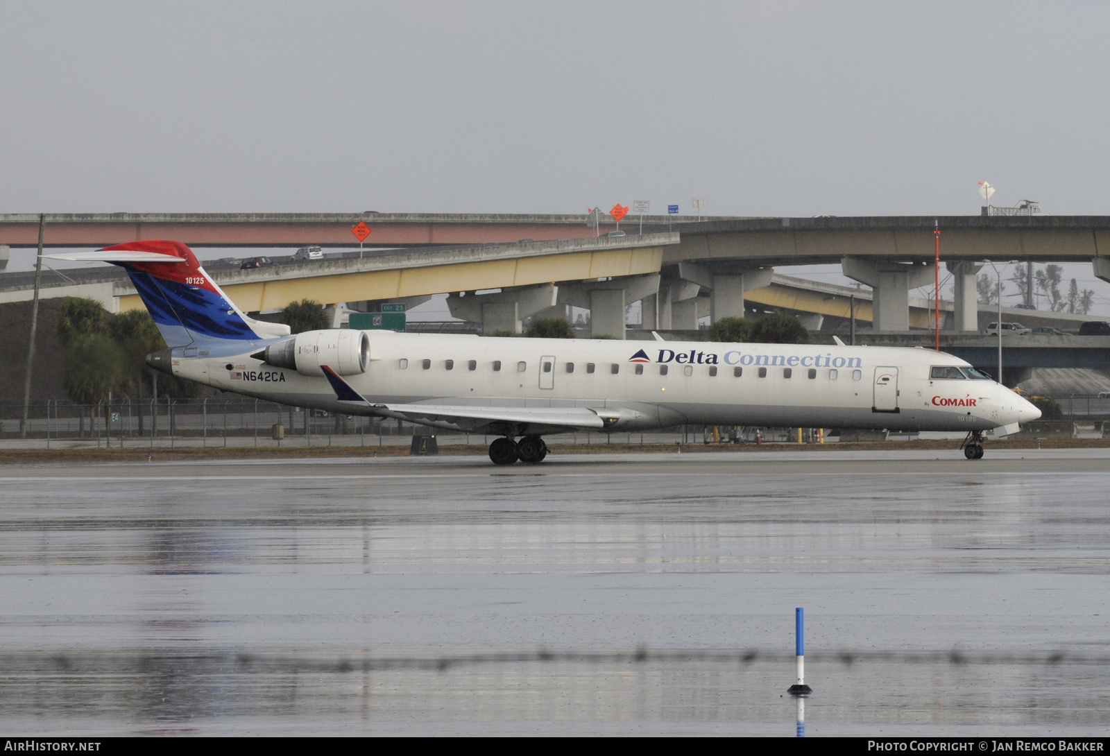 Aircraft Photo of N642CA | Bombardier CRJ-701 (CL-600-2C10) | Delta Connection | AirHistory.net #361604