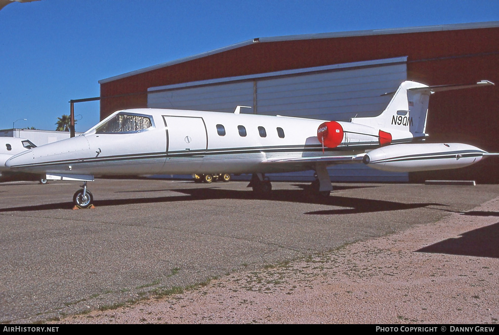 Aircraft Photo of N9QM | Gates Learjet 25D | AirHistory.net #361684