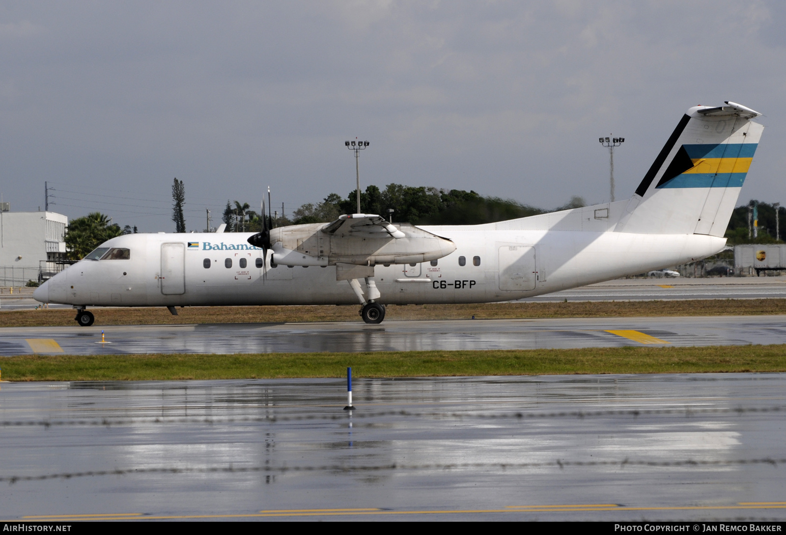 Aircraft Photo of C6-BFP | De Havilland Canada DHC-8-314 Dash 8 | Bahamasair | AirHistory.net #361690