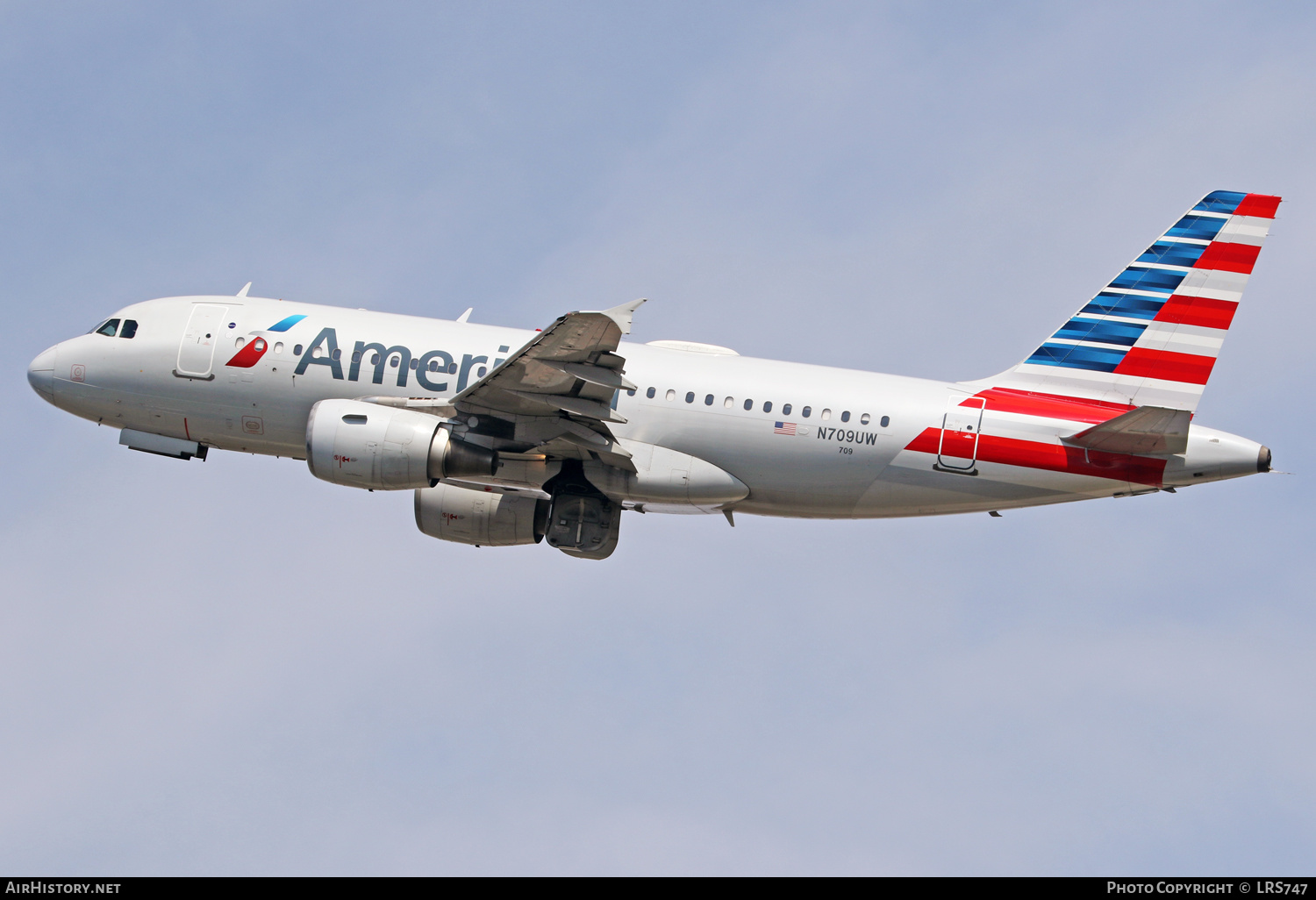 Aircraft Photo of N709UW | Airbus A319-112 | American Airlines | AirHistory.net #361695