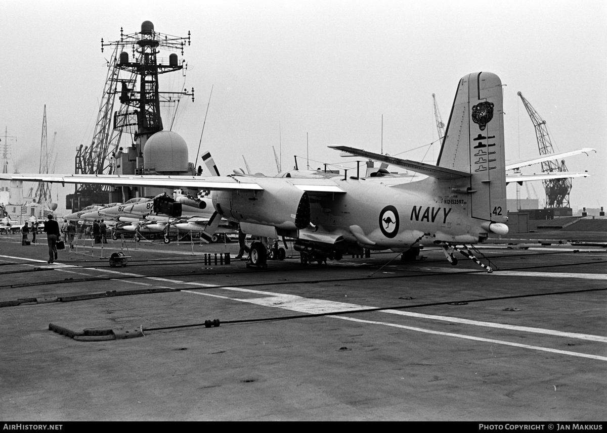 Aircraft Photo of N12-153597 | Grumman S-2E Tracker | Australia - Navy | AirHistory.net #361737