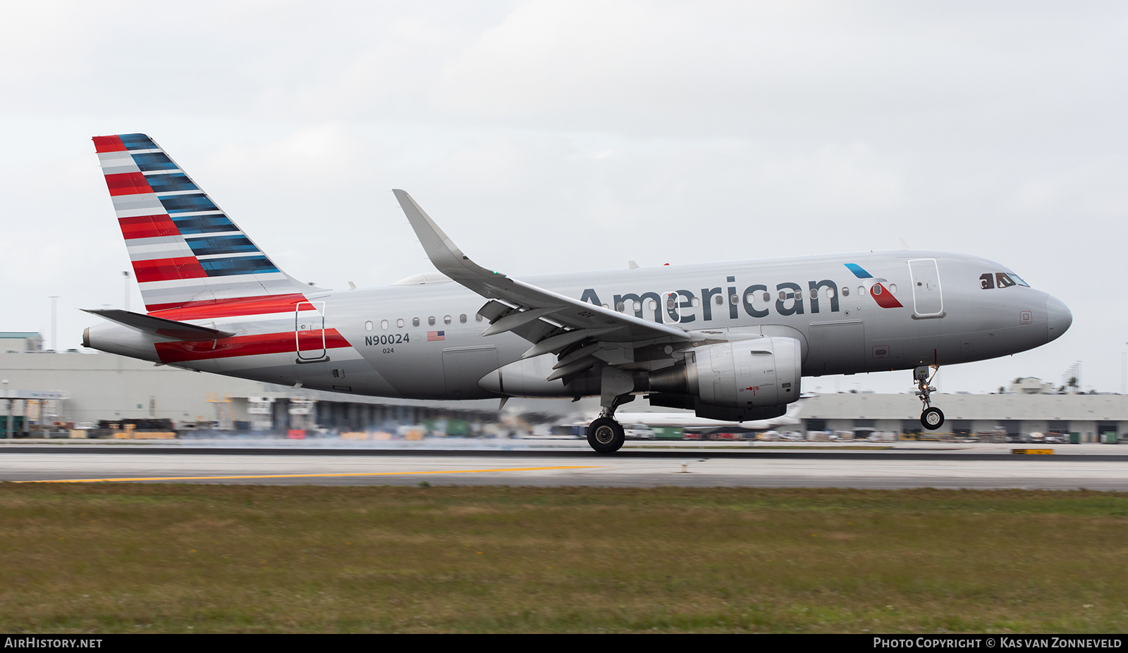 Aircraft Photo of N90024 | Airbus A319-115 | American Airlines | AirHistory.net #361796