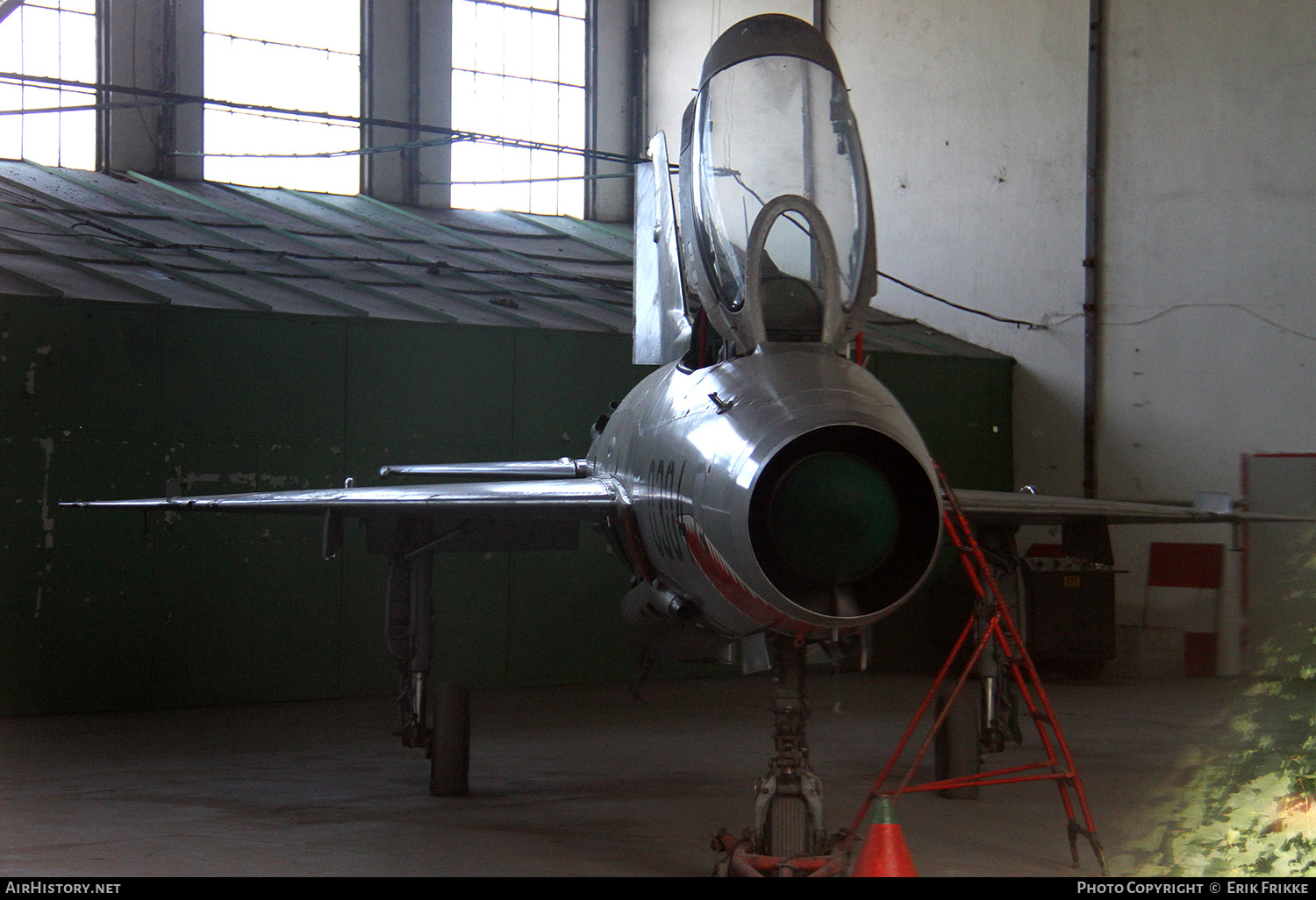 Aircraft Photo of 0304 | Mikoyan-Gurevich MiG-21F-13 | Czechoslovakia - Air Force | AirHistory.net #361952