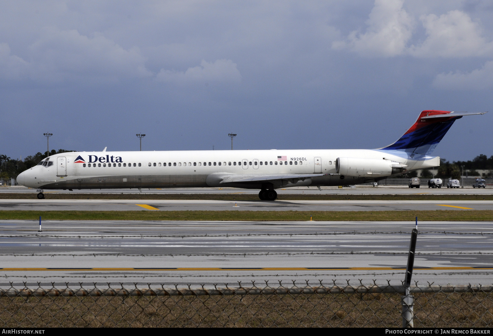 Aircraft Photo of N926DL | McDonnell Douglas MD-88 | Delta Air Lines | AirHistory.net #361956