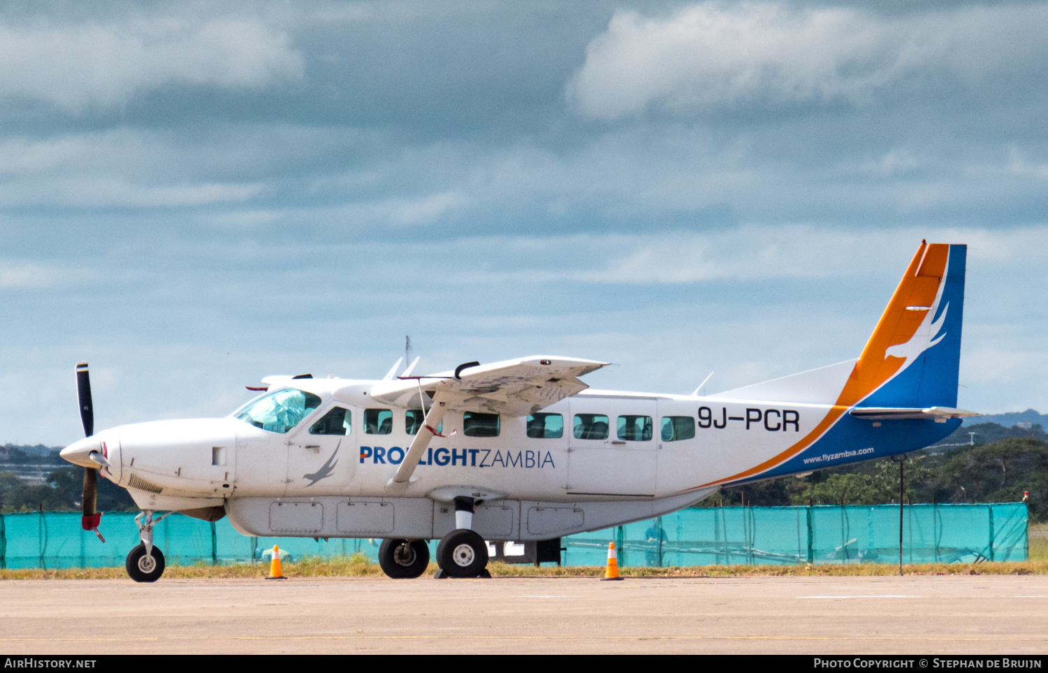 Aircraft Photo of 9J-PCR | Cessna 208B Grand Caravan | Proflight Zambia | AirHistory.net #362055