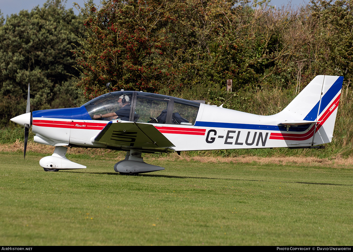 Aircraft Photo of G-ELUN | Robin DR-400-180R Remorqueur | AirHistory.net #362106