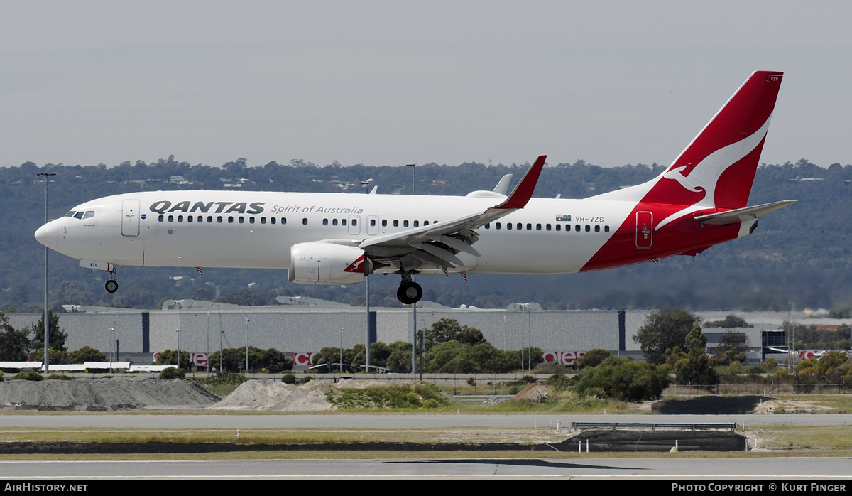 Aircraft Photo of VH-VZS | Boeing 737-838 | Qantas | AirHistory.net #362294