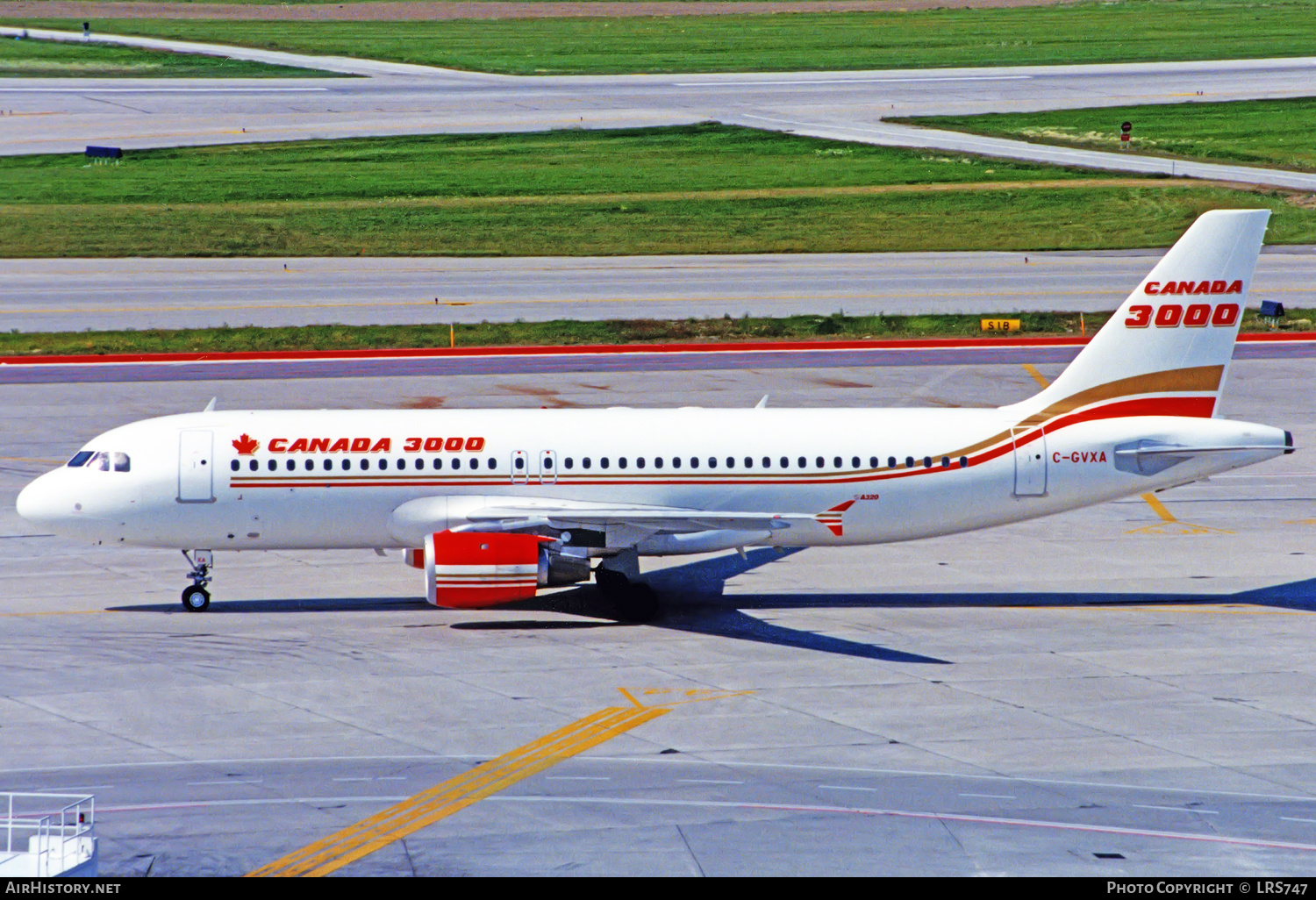 Aircraft Photo of C-GVXA | Airbus A320-212 | Canada 3000 | AirHistory.net #362304