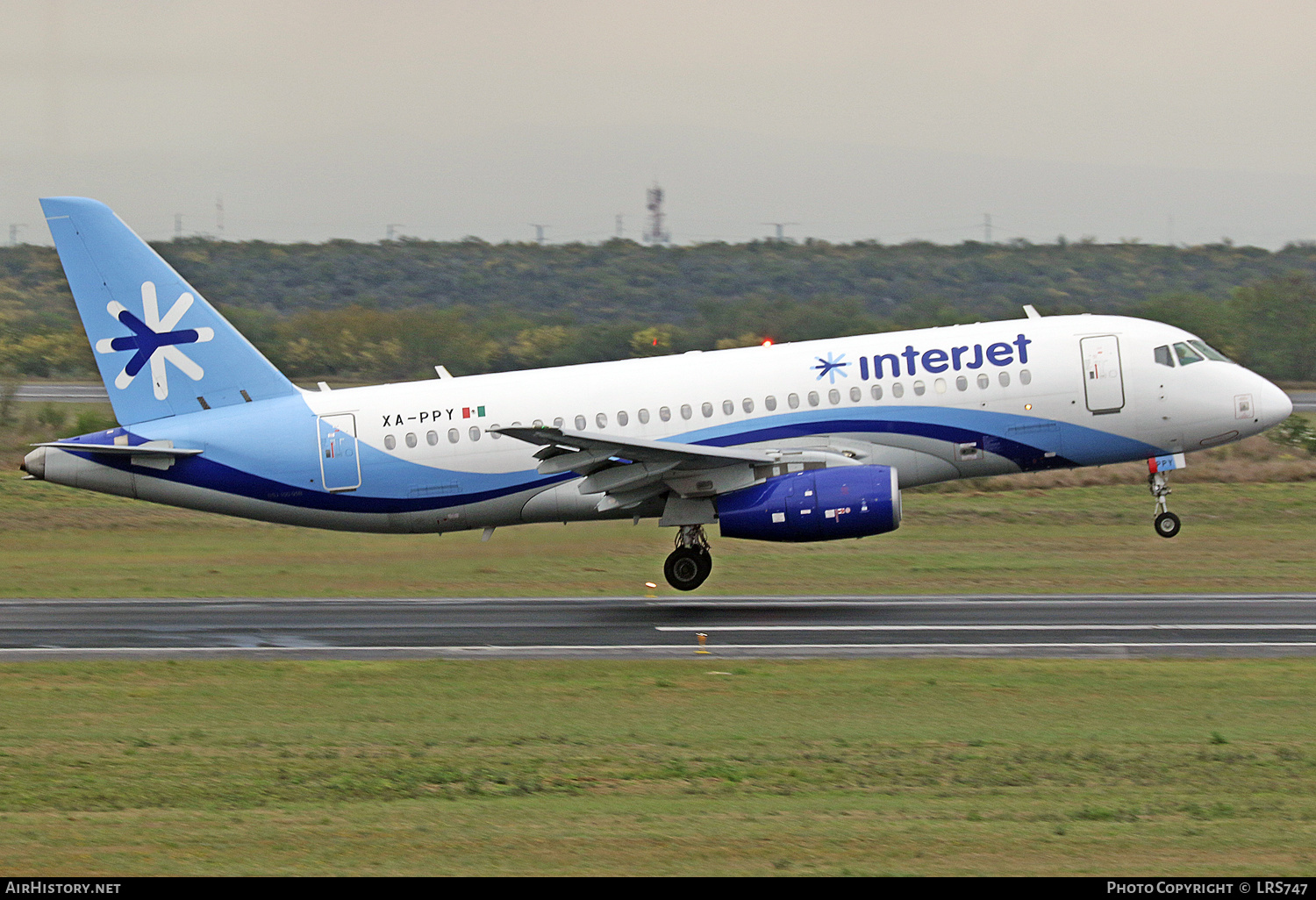Aircraft Photo of XA-PPY | Sukhoi SSJ-100-95B Superjet 100 (RRJ-95B) | Interjet | AirHistory.net #362409