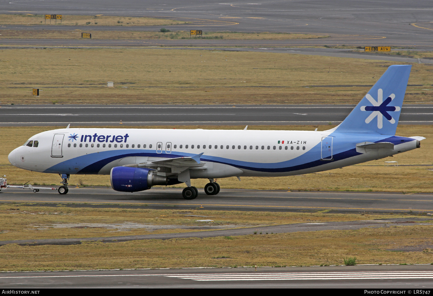 Aircraft Photo of XA-ZIH | Airbus A320-214 | Interjet | AirHistory.net #362430