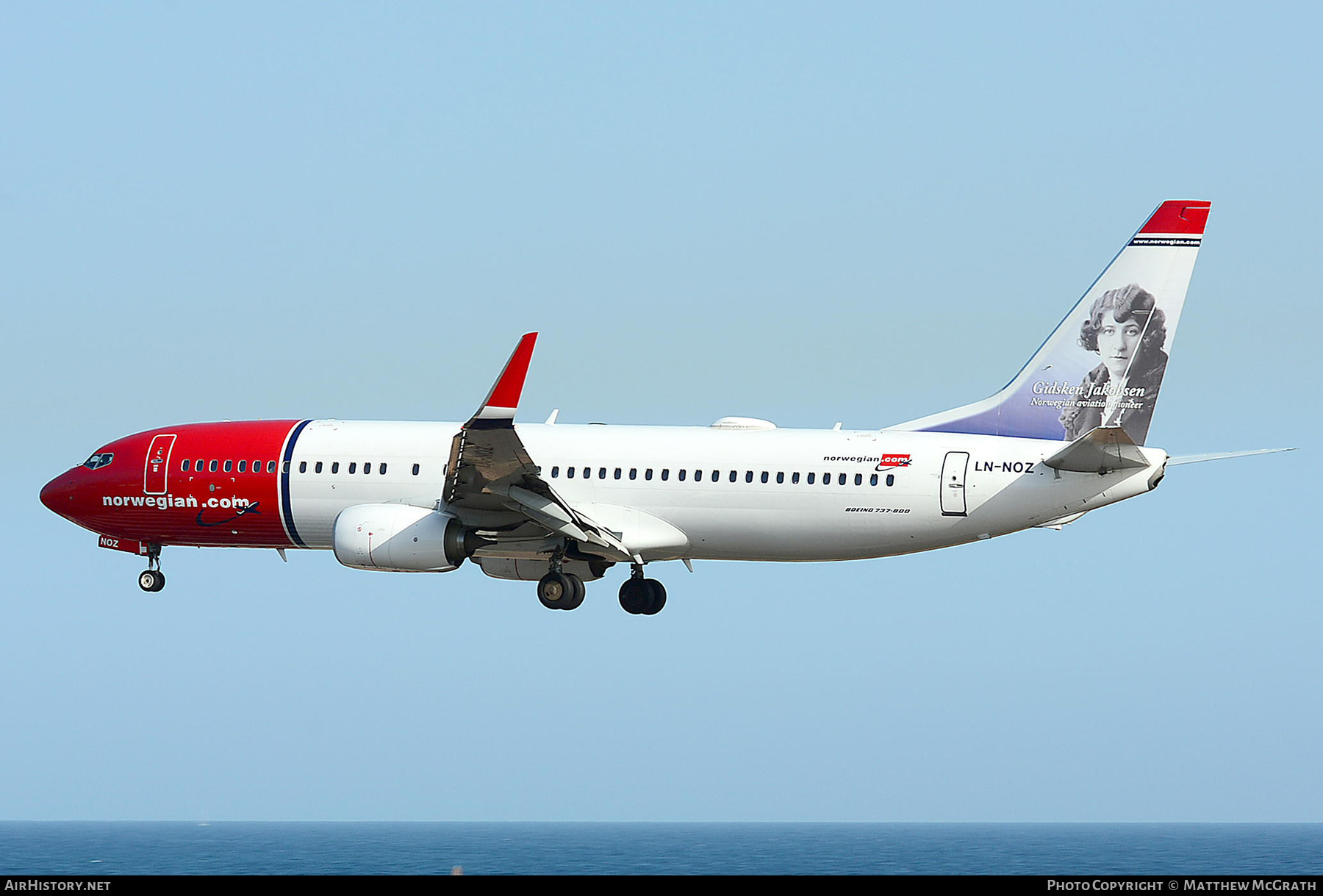 Aircraft Photo of LN-NOZ | Boeing 737-85P | Norwegian | AirHistory.net #362446