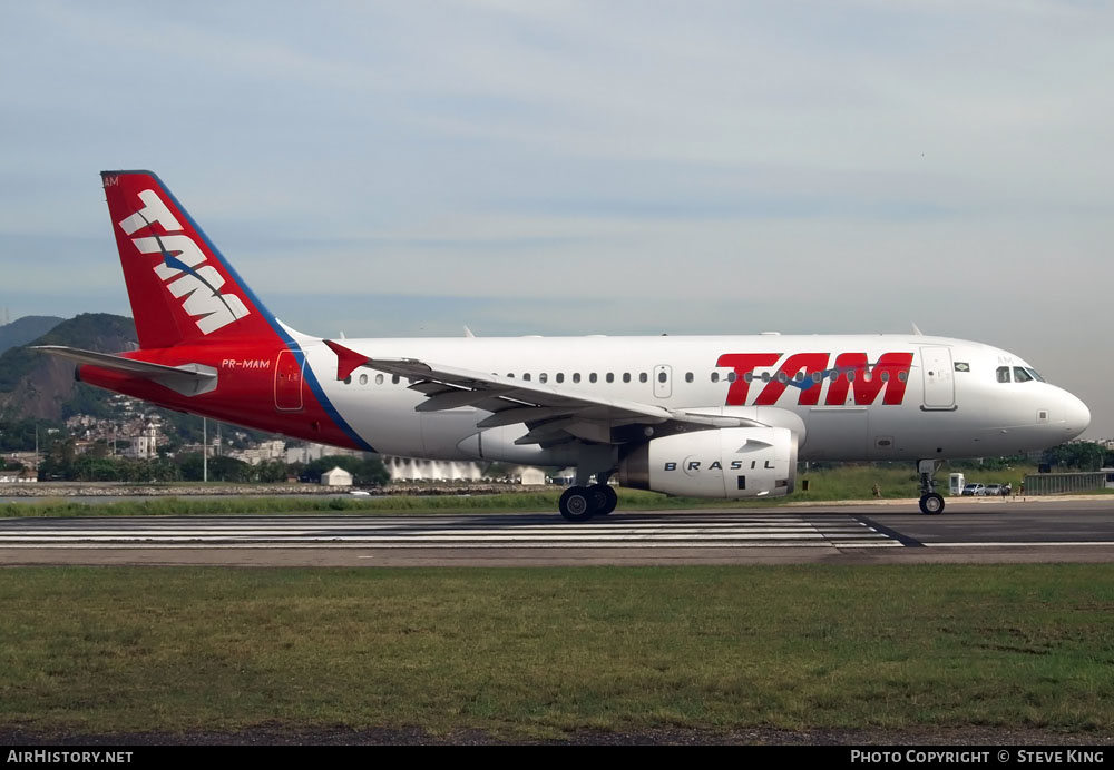 Aircraft Photo of PR-MAM | Airbus A319-132 | TAM Linhas Aéreas | AirHistory.net #362452