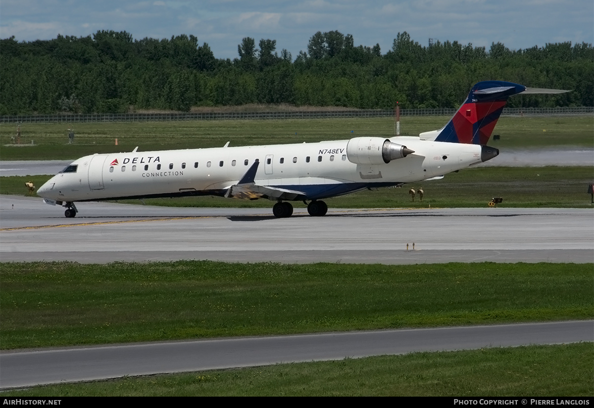 Aircraft Photo of N748EV | Bombardier CRJ-701ER (CL-600-2C10) | Delta Connection | AirHistory.net #362646