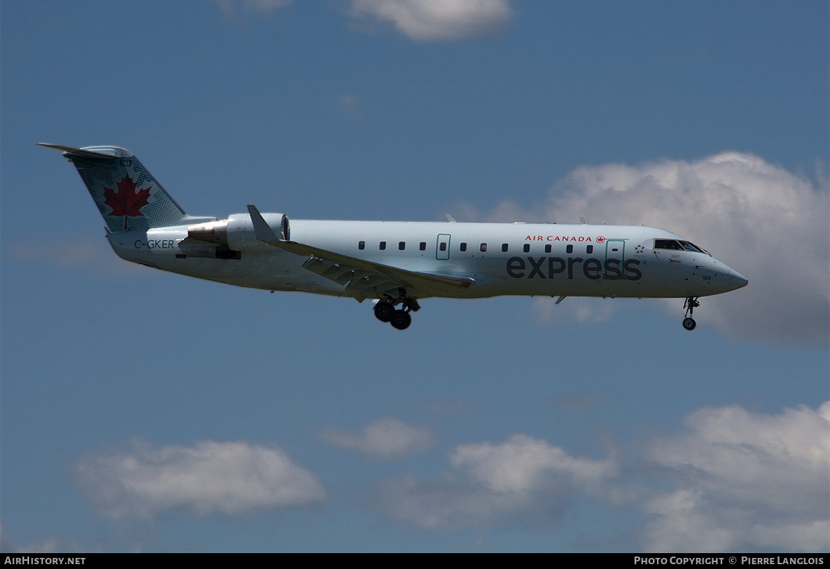 Aircraft Photo of C-GKER | Bombardier CRJ-200ER (CL-600-2B19) | Air Canada Express | AirHistory.net #362648