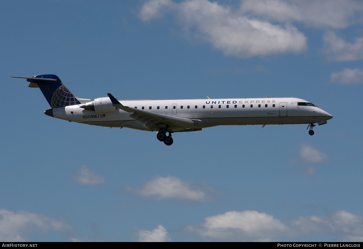 Aircraft Photo of N509MJ | Bombardier CRJ-701ER (CL-600-2C10) | United Express | AirHistory.net #362683