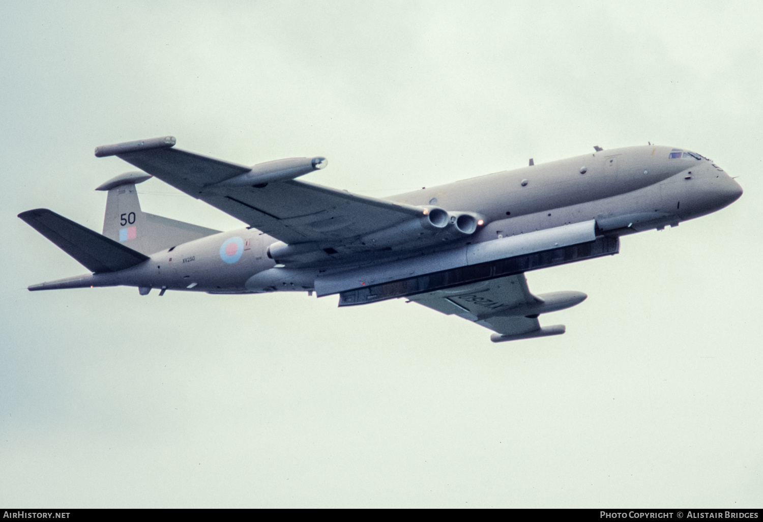 Aircraft Photo of XV250 | Hawker Siddeley Nimrod MR2P | UK - Air Force | AirHistory.net #362970