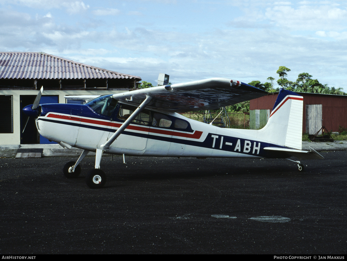Aircraft Photo of TI-ABH | Cessna 180D | AirHistory.net #363019