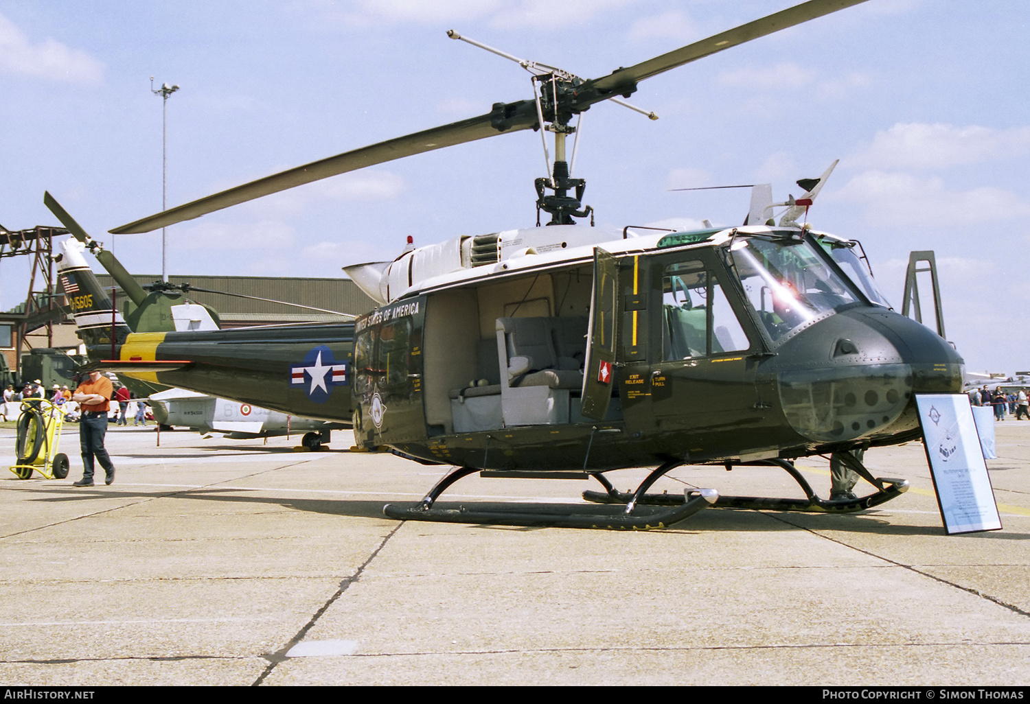 Aircraft Photo of 69-15605 / 0-15605 | Bell UH-1H Iroquois | USA - Army | AirHistory.net #363376