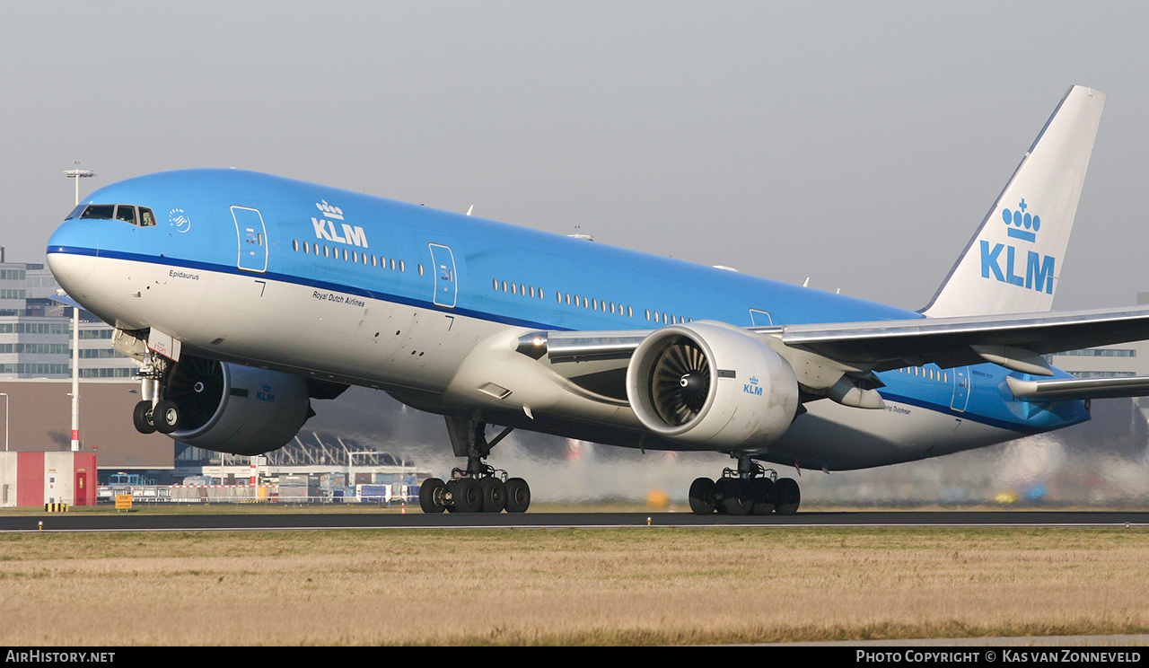 Aircraft Photo of PH-BQE | Boeing 777-206/ER | KLM - Royal Dutch Airlines | AirHistory.net #363596