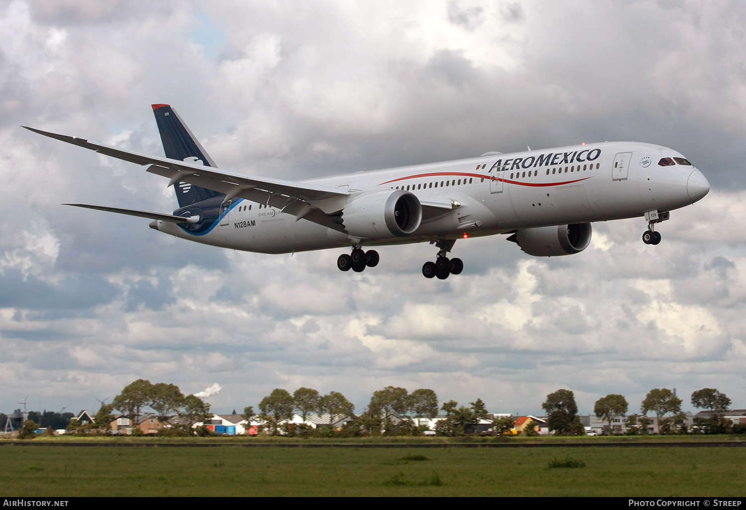 Aircraft Photo of N128AM | Boeing 787-9 Dreamliner | AeroMéxico | AirHistory.net #363731