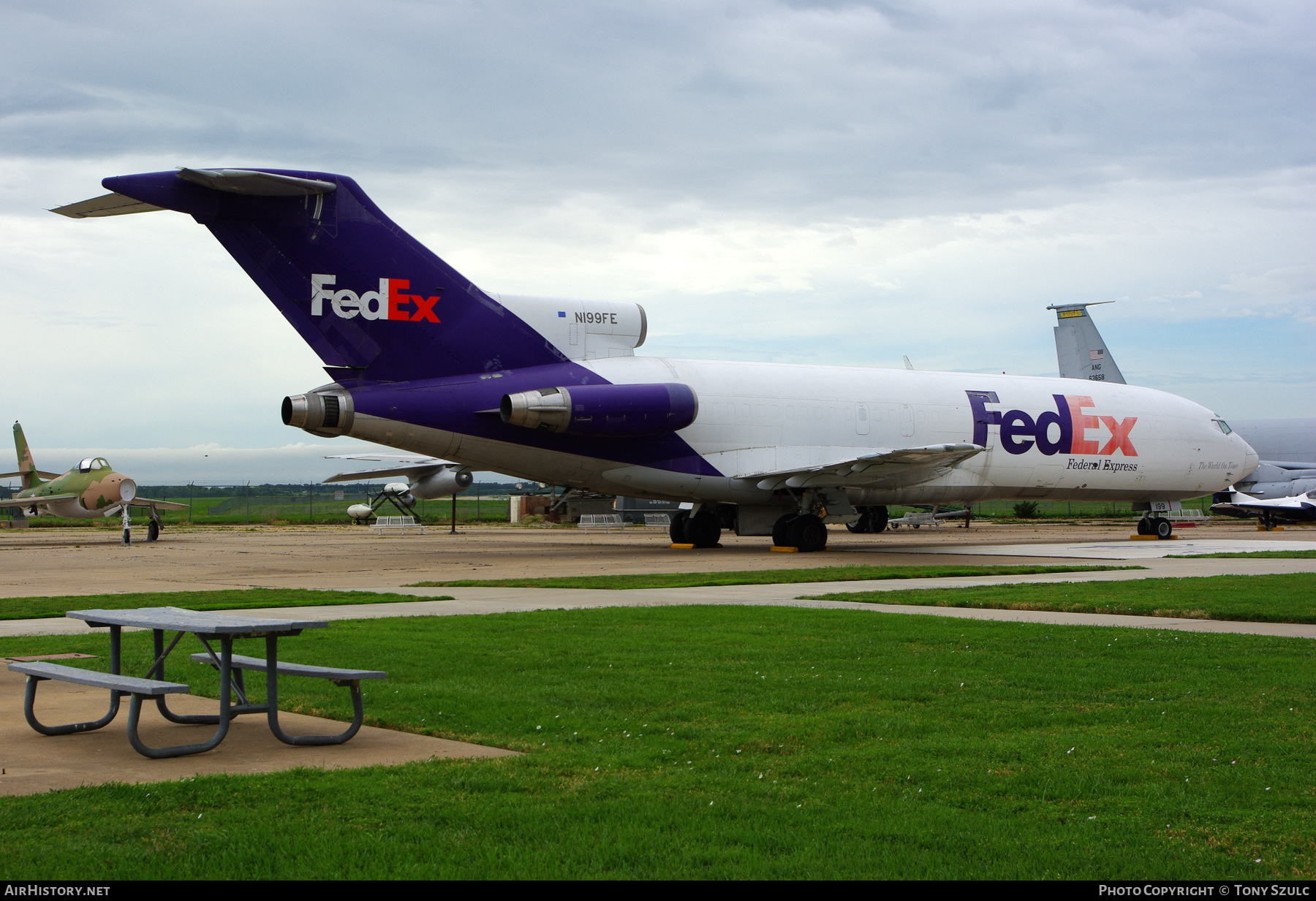 Aircraft Photo of N199FE | Boeing 727-173C | Fedex - Federal Express | AirHistory.net #363781